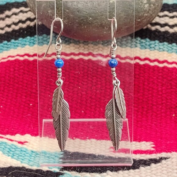 Vtg Native Sterling Silver Dangle Feather Earrings Lapis Lazuli Bead Southwest - Picture 3 of 7